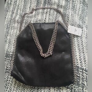 Bag with chain.